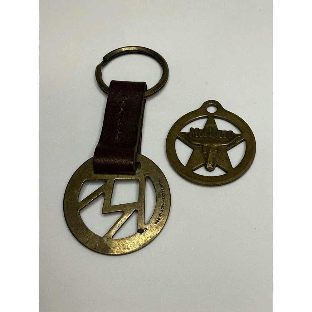 Vintage Marlboro Brass Keychain & Longhorn Steer Pendant Lot Collectible